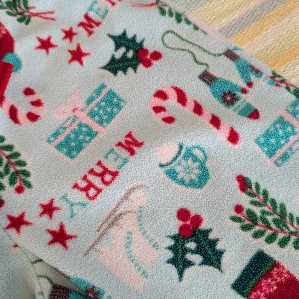 Carter's fleece holiday winter ❄️ PJ pajama pants size 6